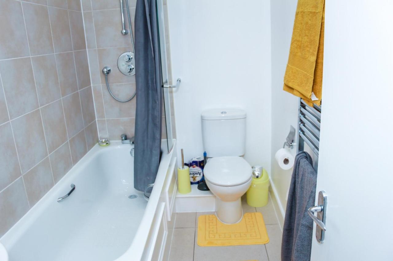 Camden Large 2 Bedroom Flat Guest House London Exterior foto